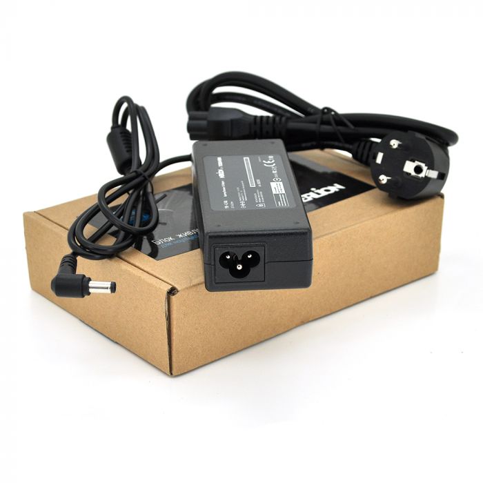 
					Блок живлення MERLION для ноутбука TOSHIBA 19V 4.74A (90 Вт) штекер 5.5 * 2.5 мм, довжина 0,9 м + кабель живлення