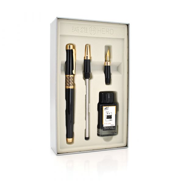 
					Подарунковий набір: чорнило, ручка, перо для ручки