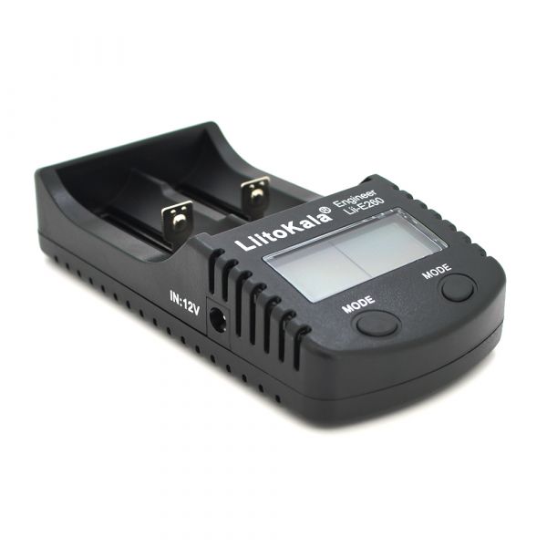 
					Зарядний пристрій універсальний Liitokala Lii-260, 2 канали, LCD дисплей, підтримує Li-ion, Ni-MH і Ni-Cd AA (R6), ААA (R03), AAAA, С (R14)
