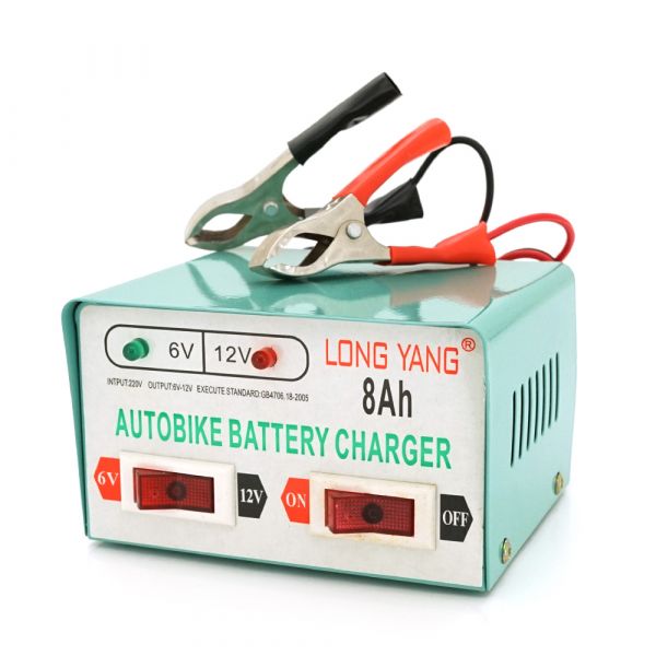 
					Автомобільний зарядний пристрій 6V / 12V 8А, c індикацією, AC 200V-240V, DC 6V-12V / 0.9A + крокоділли, Q20