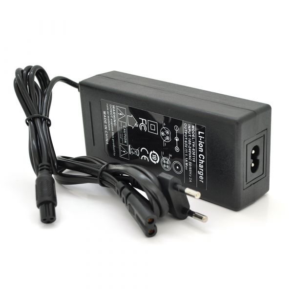 
					Зарядний пристрій для літієвих акумуляторів 63V 1,1A, штекер 3pin, BOX