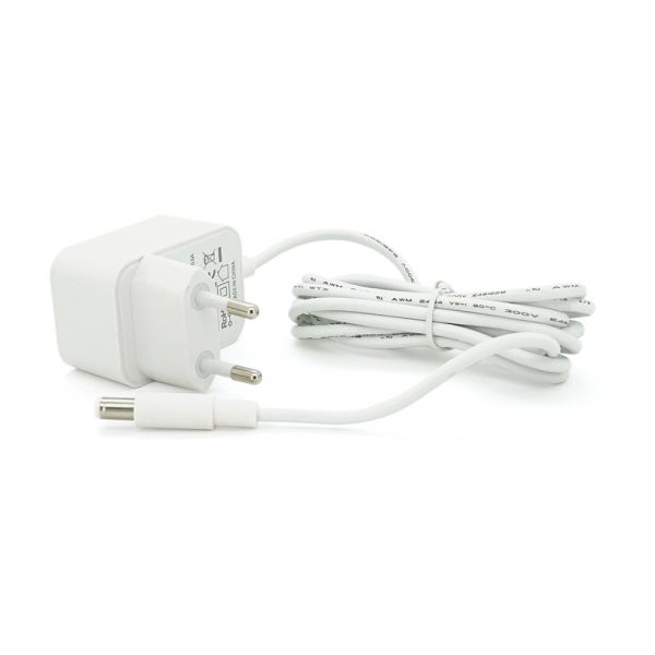 
					Імпульсний адаптер живлення 5В 1А (5Вт) штекер 5.5/2.1 довжина 1,2м, Q50, White