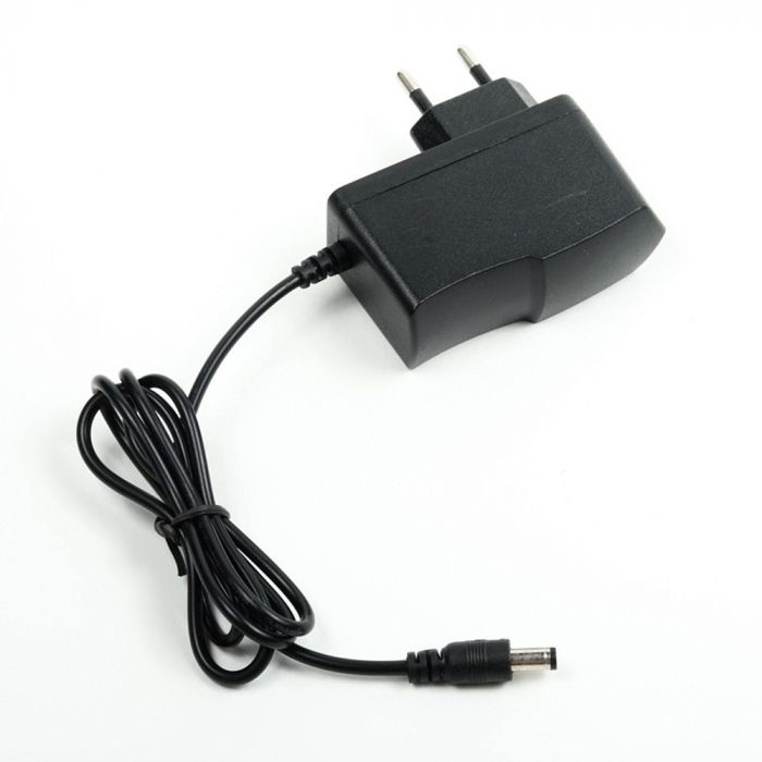 
					Імпульсний блок живлення 5В 0,5А (2.5Вт) M050050-2A1 штекер 3.5/1.35, довжина 1м