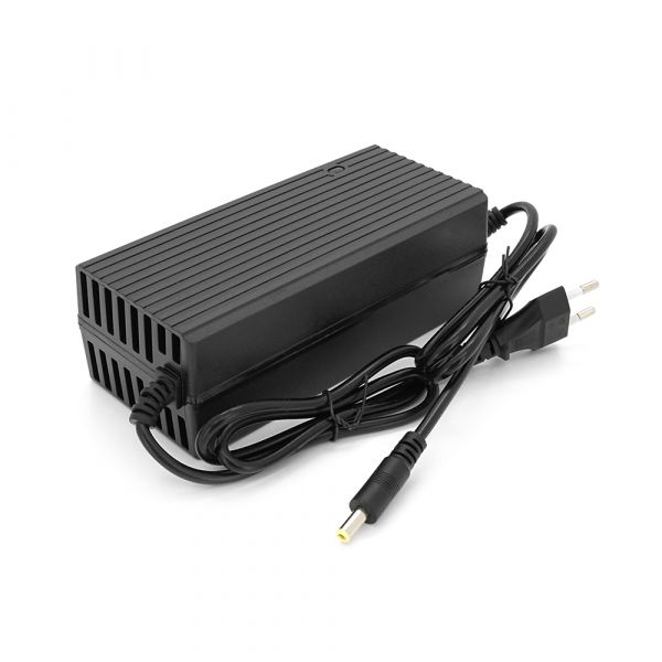 
					Зарядний пристрій для літієвих акумуляторів 42V3A, довжина 1,20м, штекер 5,5/2.5, BOX