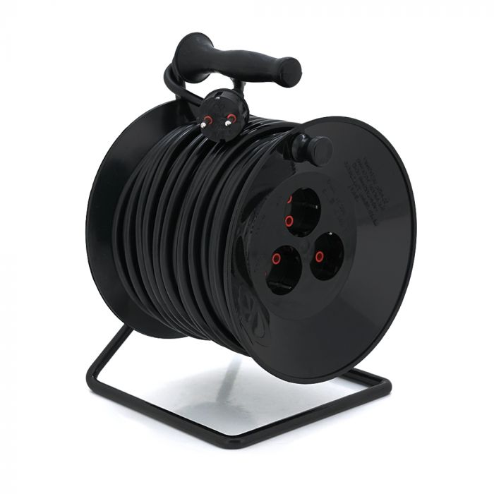 
					Подовжувач на котушці RITAR VN 25м (ПВС 3*2,5), 3 гнізда із заземлюючим контактом, контактна група - латунь, до 4кВт