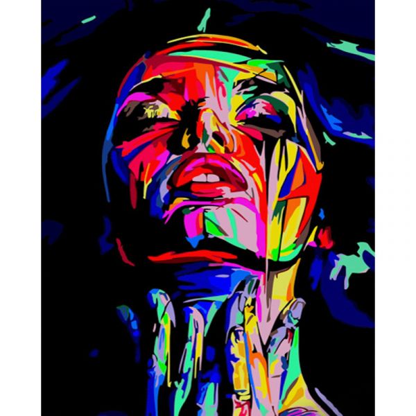 Картина за номерами Strateg ПРЕМІУМ Дівчина в фарбах розміром 40х50 см (GS619)